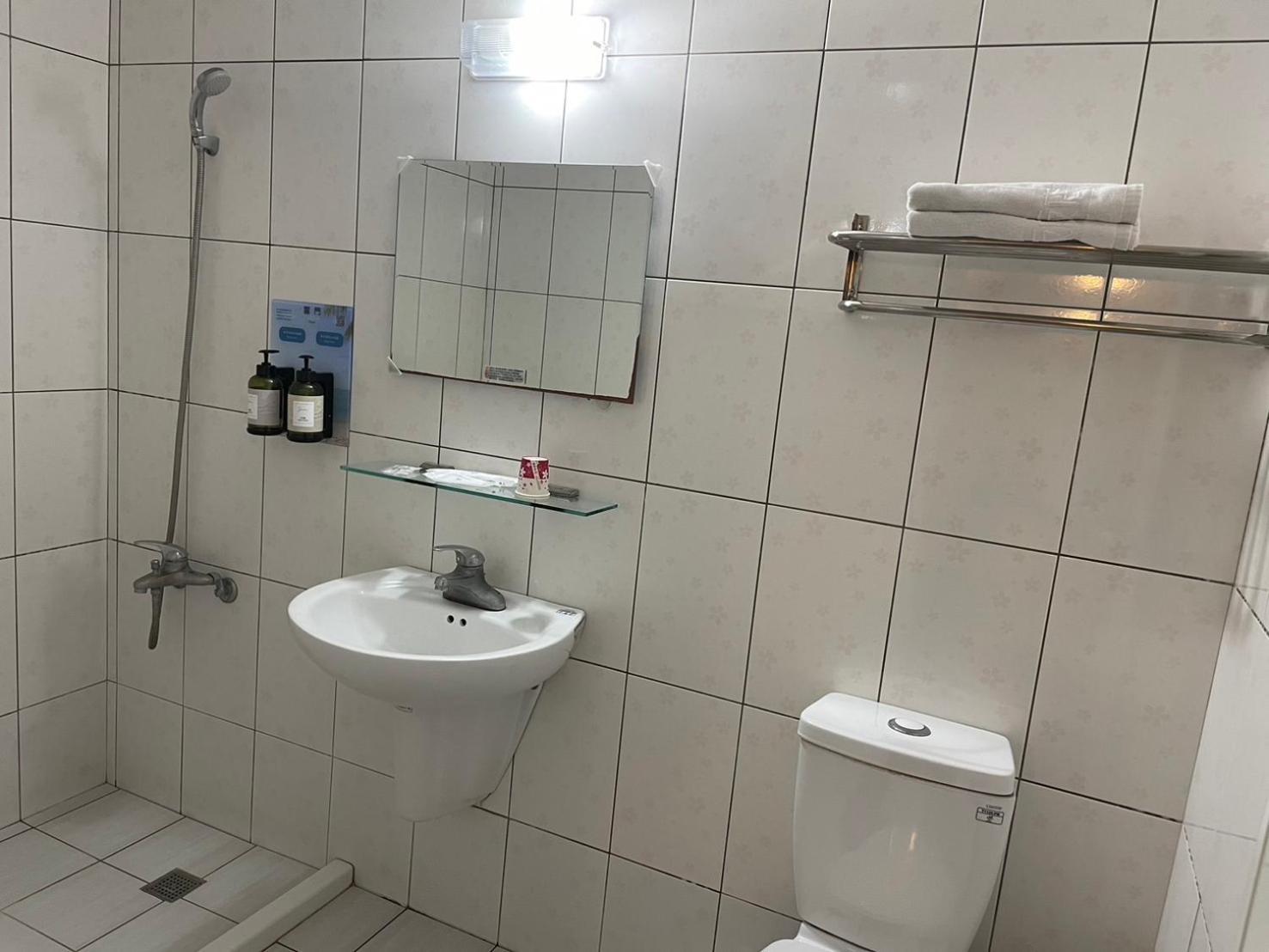 Fu Men Hotel Pingtung Номер фото