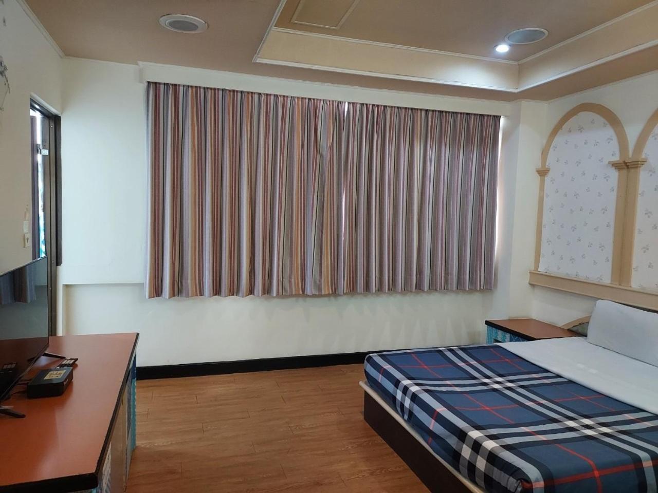 Fu Men Hotel Pingtung Номер фото