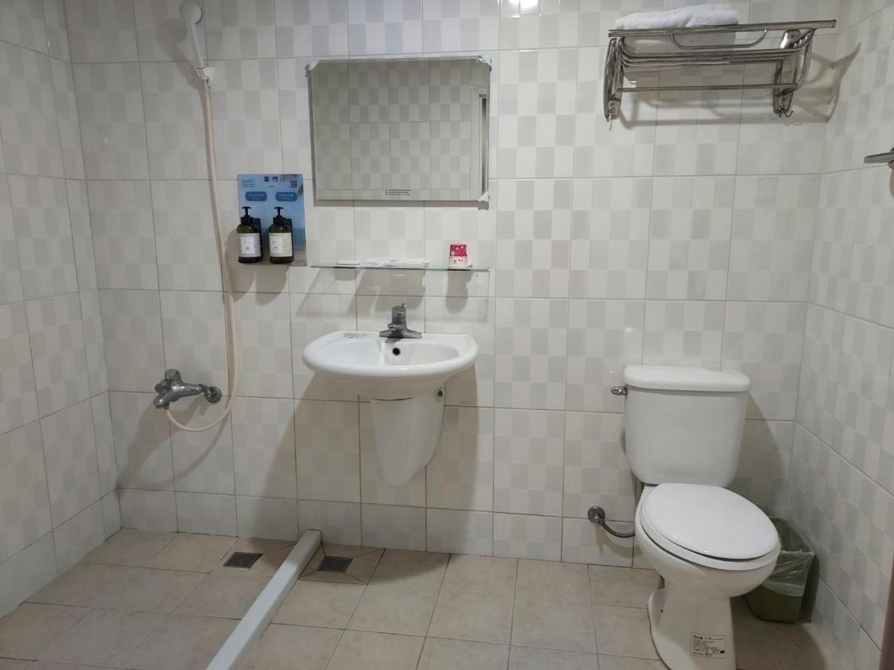 Fu Men Hotel Pingtung Номер фото